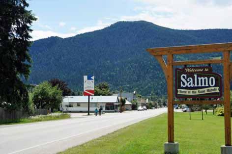 Reno Motel Salmo Bagian luar foto